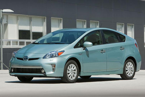 diendanbaclieu-92502-prius-plug-in-hybrid.jpg