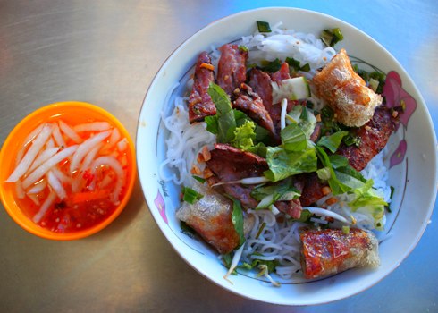 diendanbaclieu-97275-bun-thit-nuong-1373528844-500x0.jpg