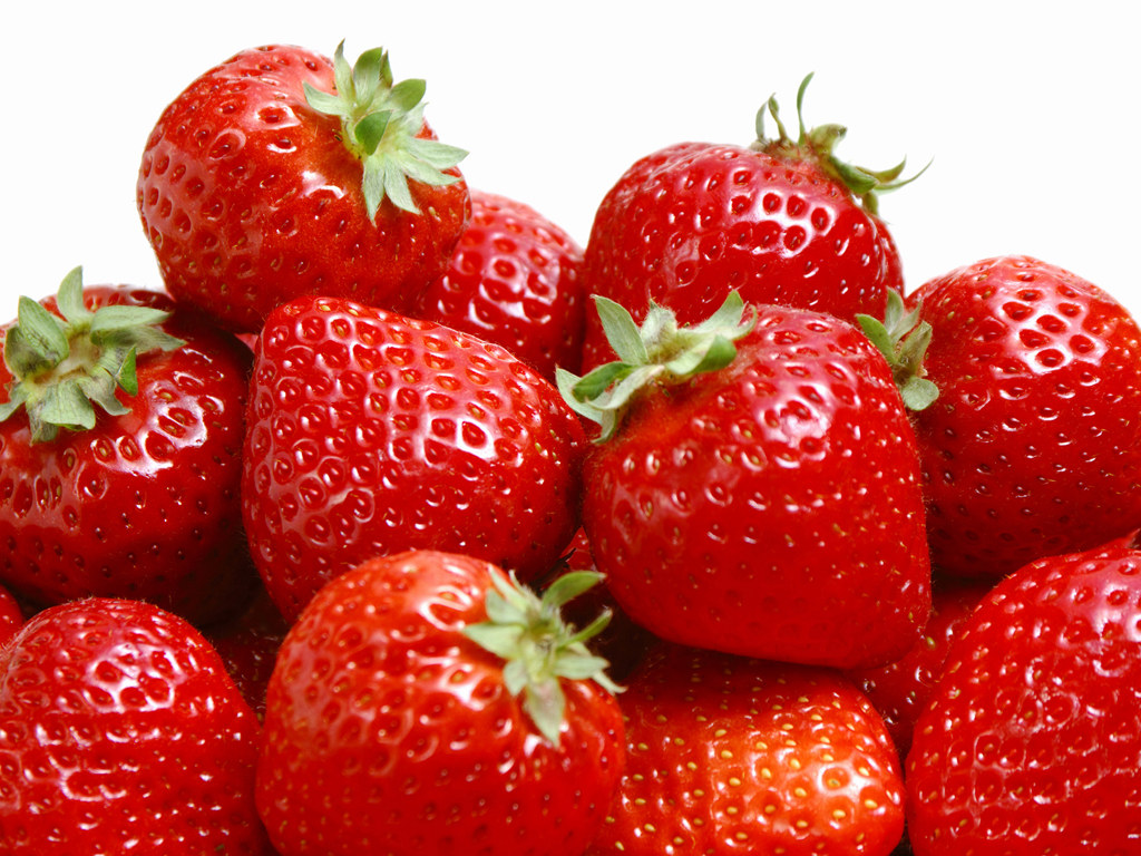 vforum.vn-39827-strawberry-wallpaper-yeah1-lc7.jpg