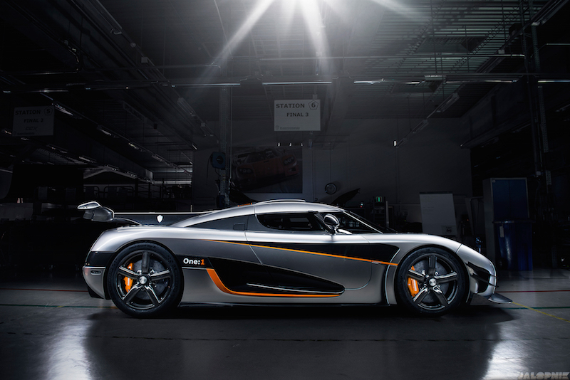 vforum.vn-180866-3066021-koenigsegg-one-1-1.jpg