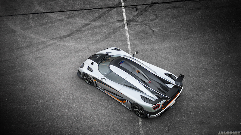 vforum.vn-180866-3066028-koenigsegg-one-1-8.jpg