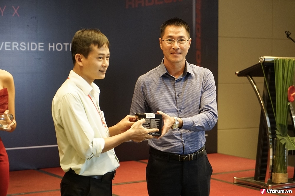 vforum.vn-189013-xiujti4.jpg