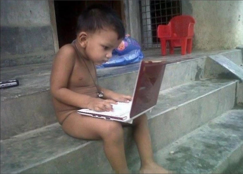 vforum.vn-247928-baby-laptop-2.jpg