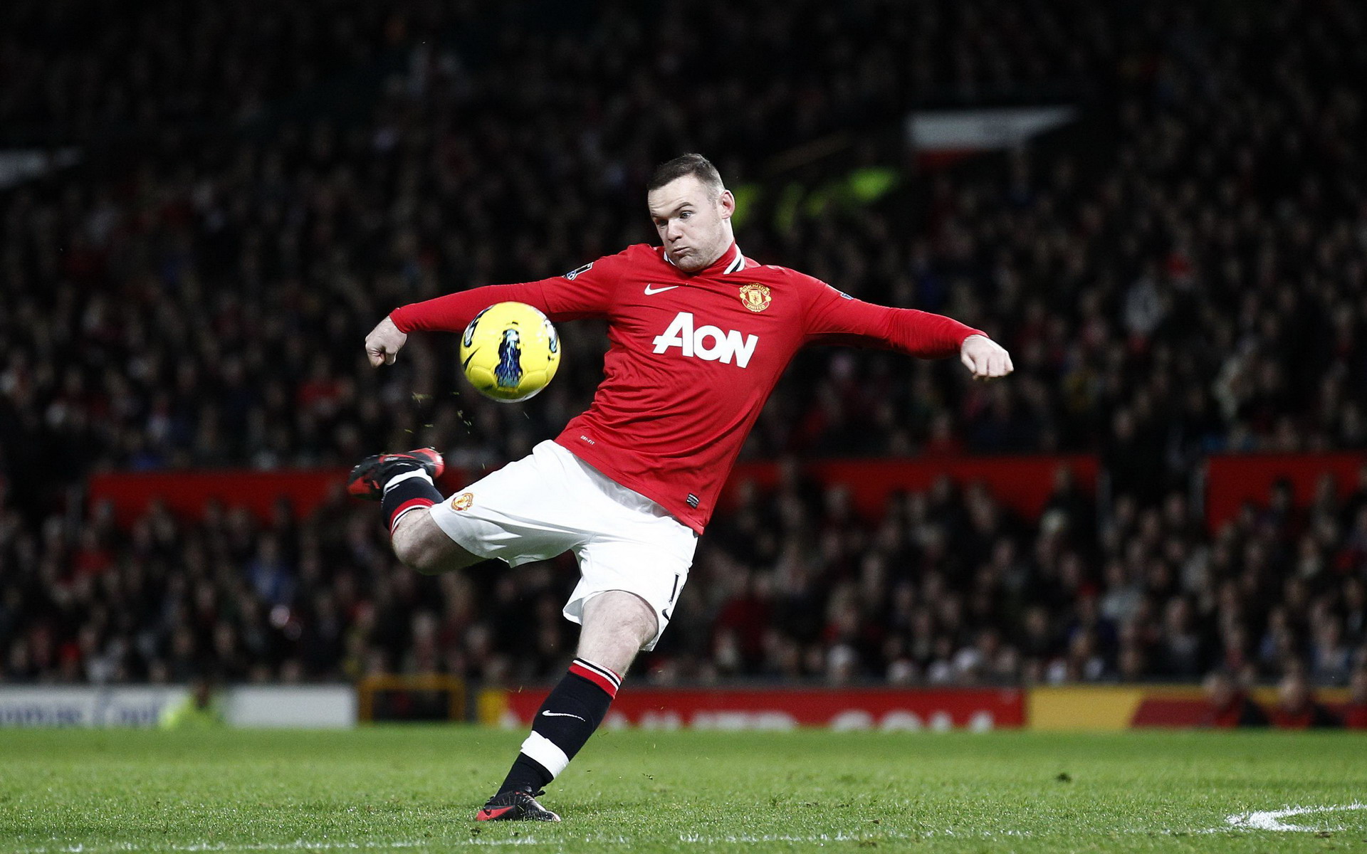 vforum.vn-112261-manchester-united-rooney.jpg